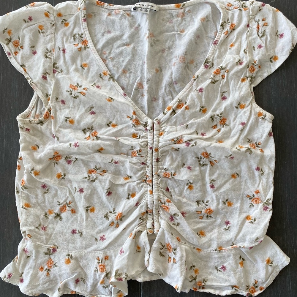 American Eagle Outfitters White Floral Crop Top